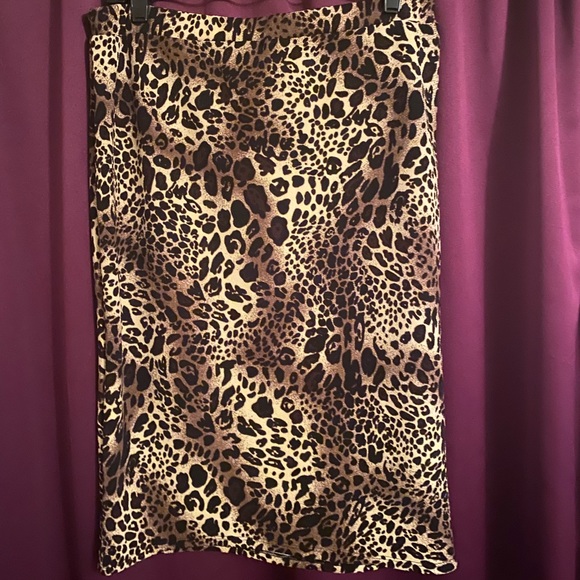 Leopard Printed Skirt - Picture 1 of 1